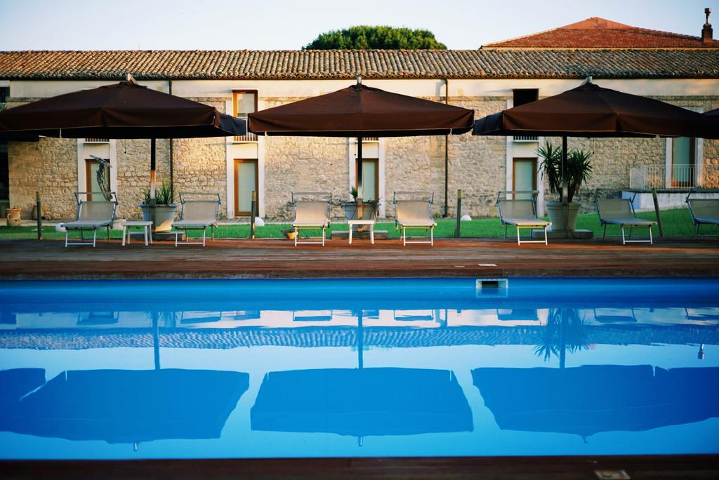 Hotel Villa Carlotta รากูซา ภายนอก รูปภาพ